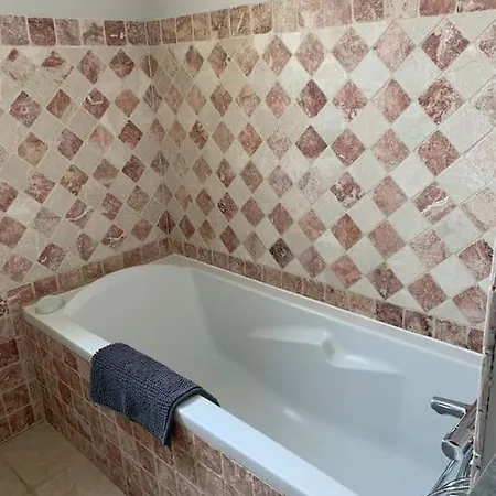 Sud De La France Avec Piscine Privee Les Fumades-Les Bains