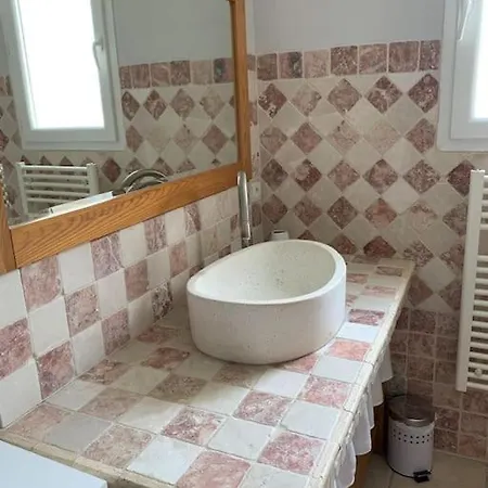 Sud De La France Avec Piscine Privee