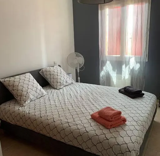 Sud De La France Avec Piscine Privée
