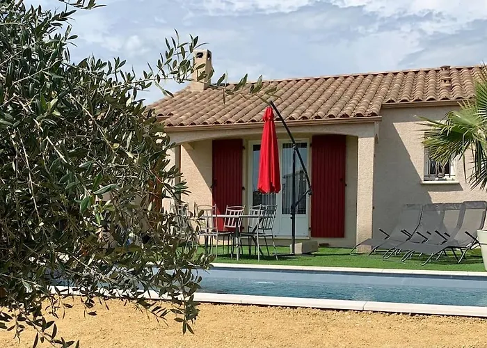 Sud De La France Avec Piscine Privée *